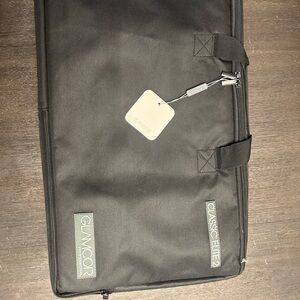 Glamcor Classic Elite 2 Black Carrying Case with brand new light